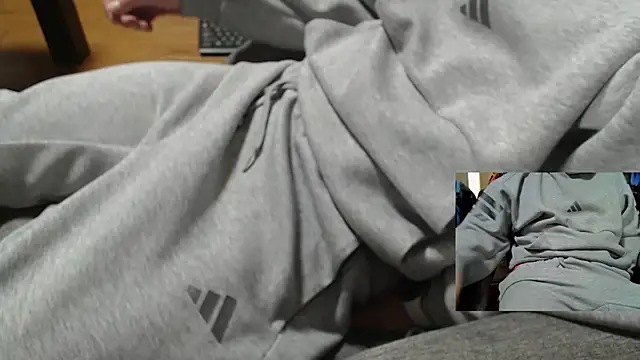 Yasu2000 online show from January 6, 1:31 am