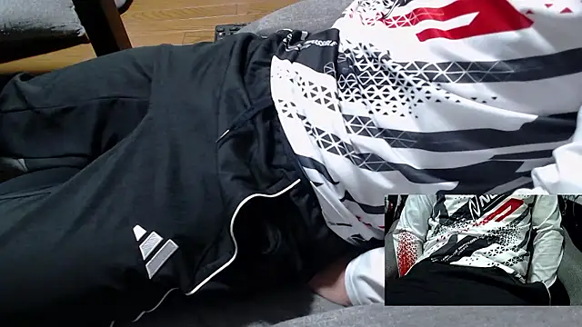 Yasu2000 online show from December 1, 7:20 am