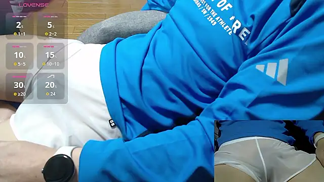 Snapshot of Yasu2000 chatting on November 15, 2:15 am Yasu2000 online show from November 15, 2:15 am