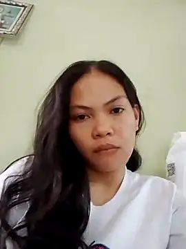 Snapshot of missluvv chatting on October 11, 12:00 am missluvv online show from October 11, 12:00 am