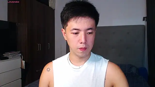 Addictiveboi online show from February 28, 4:34 am