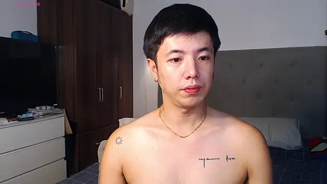 Addictiveboi online show from January 17, 6:39 am