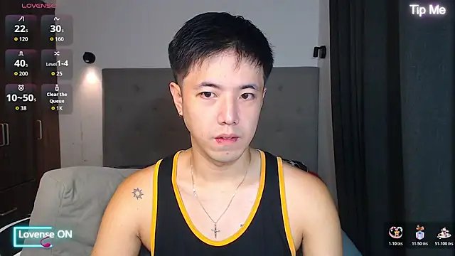 Snapshot of Addictiveboi chatting on November 26, 2:00 am Addictiveboi online show from November 26, 2:00 am