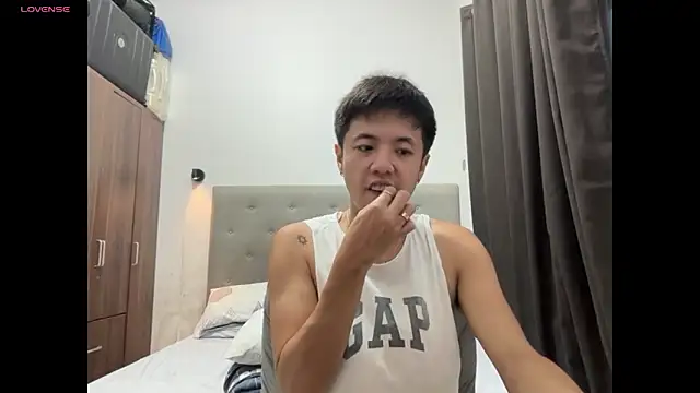 Addictiveboi online show from June 7, 9:47 am