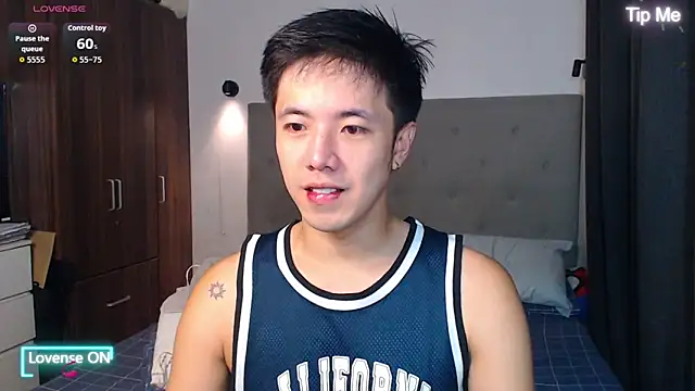 Addictiveboi online show from January 7, 2:27 am