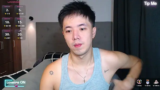 Snapshot of Addictiveboi chatting on November 25, 1:39 am Addictiveboi online show from November 25, 1:39 am