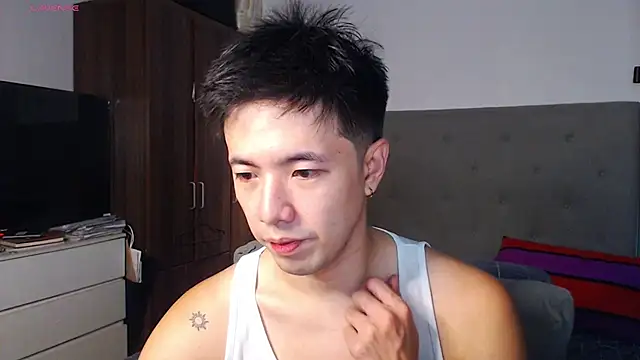 Addictiveboi online show from February 25, 2:23 am