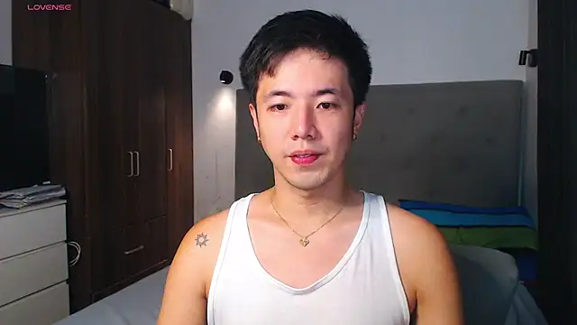 Addictiveboi online show from March 19, 3:06 am