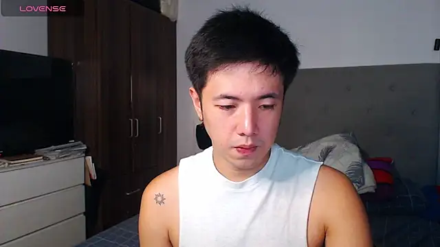 Addictiveboi online show from February 17, 3:48 am