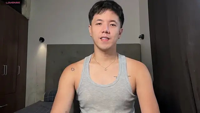 Addictiveboi online show from June 25, 3:26 am