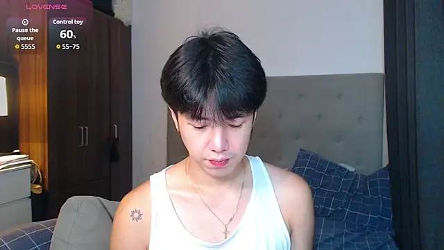 Addictiveboi online show from October 18, 2:02 am