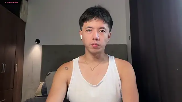 Addictiveboi online show from June 26, 2:39 am