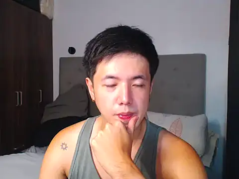 Addictiveboi online show from April 16, 10:38 am