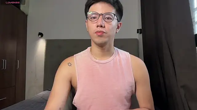 Addictiveboi online show from May 11, 3:08 am