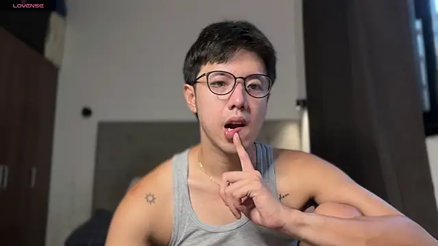 Addictiveboi online show from July 16, 8:55 am