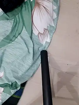 Snapshot of Kittu-rani66 chatting on November 16, 4:17 am Kittu-rani66 online show from November 16, 4:17 am