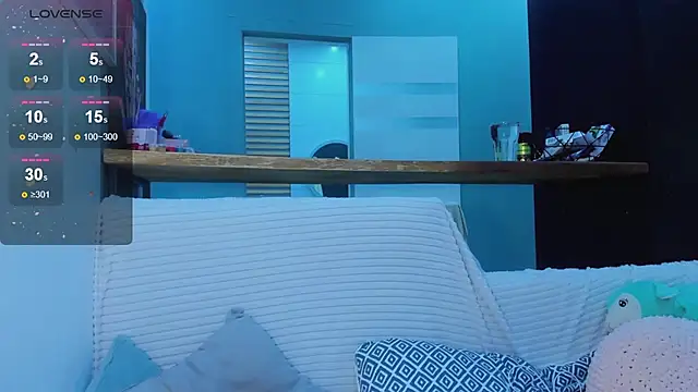 Alice Wander online show from November 15, 3:54 am