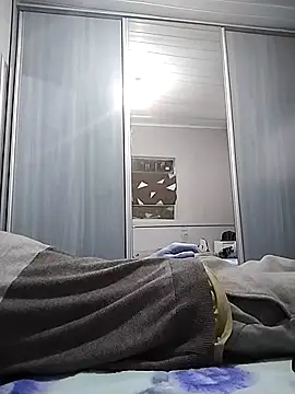 12dery online show from September 13, 10:21 pm