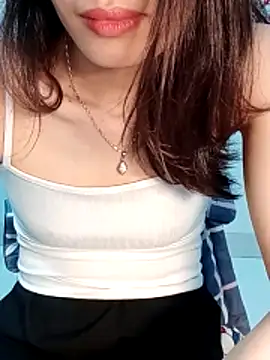 Snapshot of Hinna_x chatting on May 7, 12:26 am Hinna x online show from May 7, 12:26 am