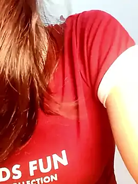 Snapshot of Hinna_x chatting on May 3, 2:31 pm Hinna x online show from May 3, 2:31 pm