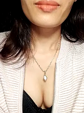 Hinna x online show from November 5, 9:18 pm