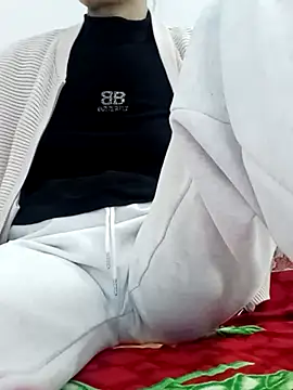 Snapshot of Hinna_x chatting on February 15, 7:51 am Hinna x online show from February 15, 7:51 am