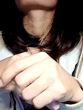 Hinna x online show from November 4, 9:07 pm