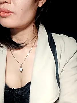 Hinna x online show from December 13, 8:04 pm