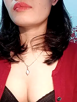 Snapshot of Hinna_x chatting on February 11, 1:27 am Hinna x online show from February 11, 1:27 am