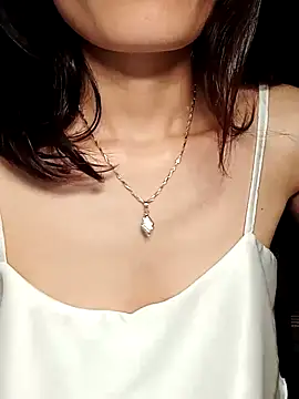 Hinna x online show from November 5, 9:12 am