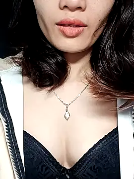 Hinna x online show from November 6, 2:54 pm