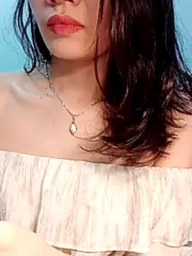 Snapshot of Hinna_x chatting on May 1, 2:00 pm Hinna x online show from May 1, 2:00 pm