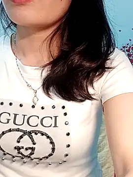 Hinna x online show from April 4, 2:23 pm