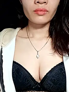 Hinna x online show from November 7, 7:51 pm