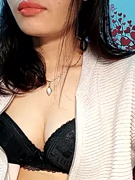 Snapshot of Hinna_x chatting on January 18, 8:23 pm Hinna x online show from January 18, 8:23 pm