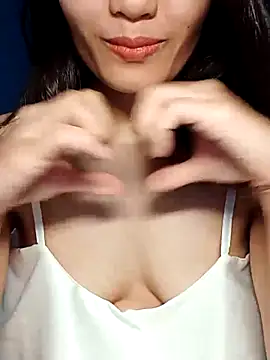 Snapshot of Hinna_x chatting on October 9, 1:17 am Hinna x online show from October 9, 1:17 am