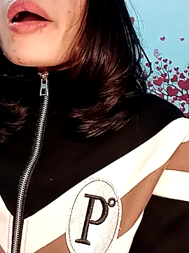 Snapshot of Hinna_x chatting on February 13, 3:39 am Hinna x online show from February 13, 3:39 am