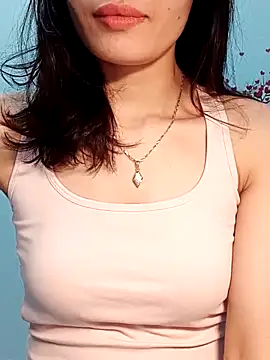 Hinna x online show from March 26, 1:42 pm