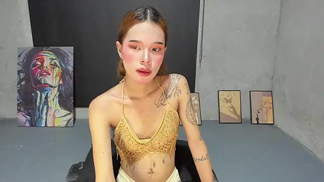 Colette Thompson online show from October 31, 11:51 am