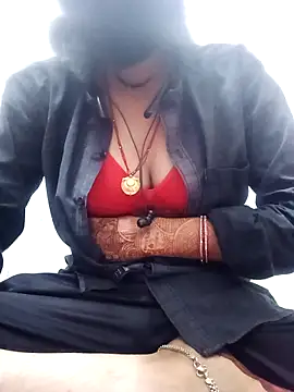 Snapshot of kajalbhabhi44 chatting on February 22, 10:06 am kajalbhabhi44 online show from February 22, 10:06 am