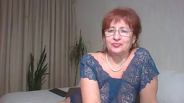 Marellaa online show from April 2, 9:32 pm