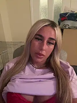 EllieMaeBaby online show from April 5, 9:43 pm