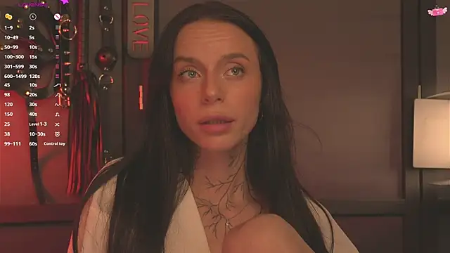 livia starwars online show from September 18, 9:40 pm