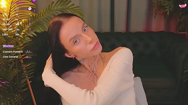 livia starwars online show from November 15, 10:03 pm