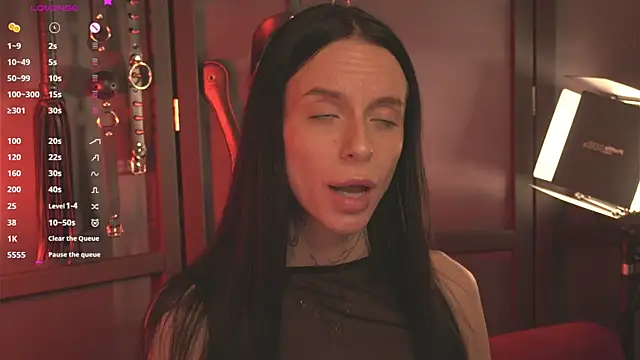 livia starwars online show from October 7, 9:27 pm