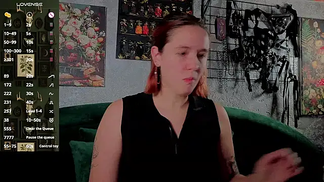 the high priestess online show from November 28, 3:07 am