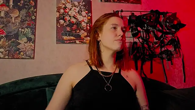 the high priestess online show from April 10, 3:02 am