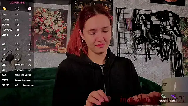 the high priestess online show from October 19, 5:10 am