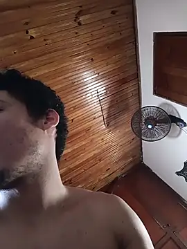 Snapshot of RuiMaddoox chatting on November 19, 12:27 pm RuiMaddoox online show from November 19, 12:27 pm