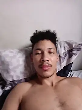 Snapshot of RuiMaddoox chatting on December 16, 12:20 pm RuiMaddoox online show from December 16, 12:20 pm